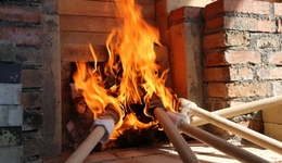 千年古窯再煥生機，古法柴燒點火儀式在彭州金城窯盛大啟幕