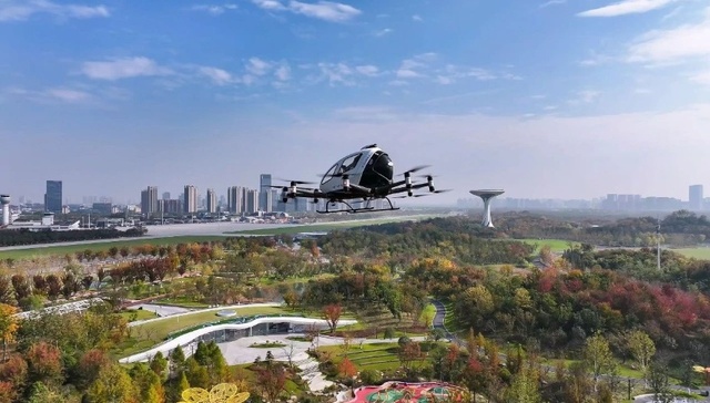 全球首张民用无人驾驶航空器运营合格证落户合肥