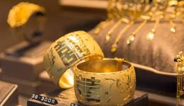 黄金消费两重天：周大生、中国黄金等遇冷，95后女孩副业“薅金”年入15万