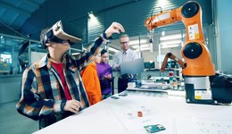 2025年，扫地机器人要长“手”了