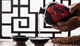 茅台酱香酒也开始做“外卖”，招募3家运营商入驻美团等平台