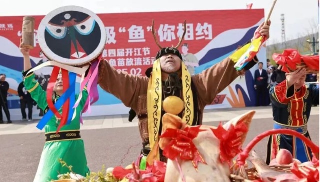 后备箱集市+免费出境游！抚远开江文化活动解锁潮玩新姿势