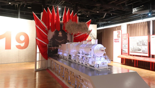 华表映青岛：一场国家级影视盛典如何激活城区产业链升级?