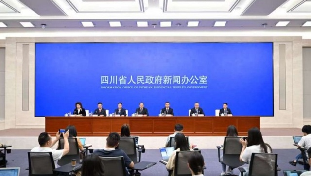 水质异常预警、漂浮物AI识别……川渝跨界河流将“长”出“千里眼”