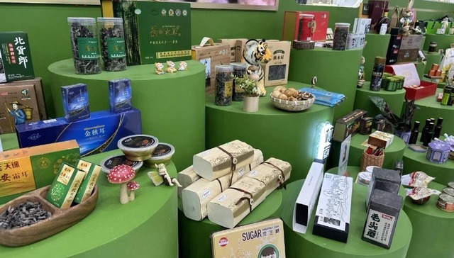 “哈洽”观察｜九珍十八品“圈粉”全球客商