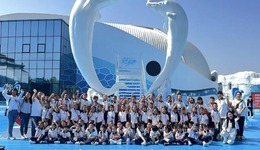 雙節(jié)同慶！“白鯨秀”玩出中國(guó)風(fēng)，極地公園打造多元假日新體驗(yàn)