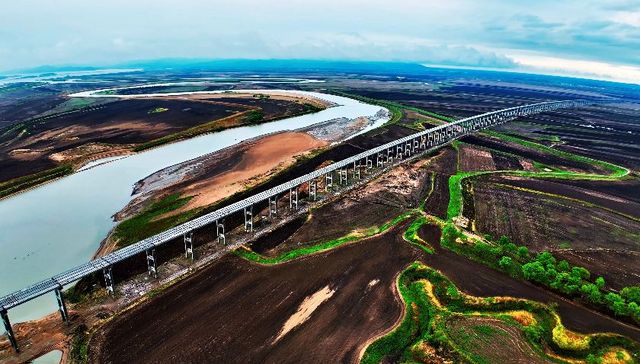 黑龙江最长公路桥——同江哈鱼岛大桥合龙