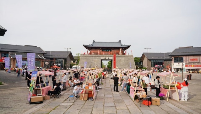 “徽动消费 购在合肥”2025年夜间经济消费季暨66购物月正式启动