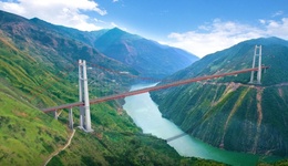 “彈簧式”抗震！西香高速雅礱江特大橋