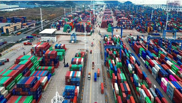 “智享领航”破局港口混行之困，探路智慧港口“中国方案”