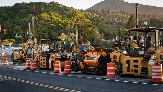 衡德高速改扩建工程主体二分部试验段完成摊铺