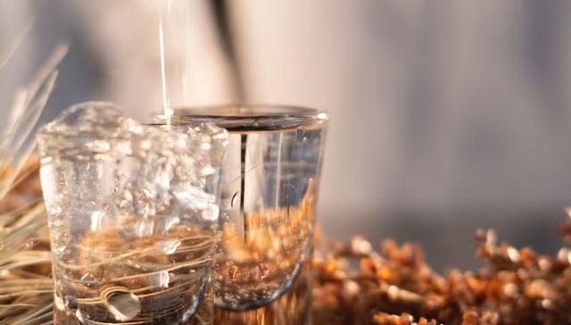 杀入低度酒赛道，五粮液时隔20年再推29度产品，白酒“微醺经济”要抢RIO的生意？