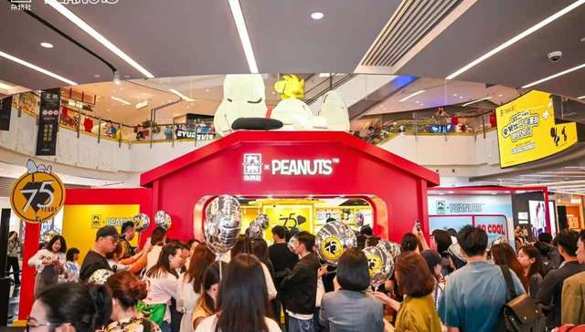 上半年，8个文具品牌与60个IP的70起IP联名合作