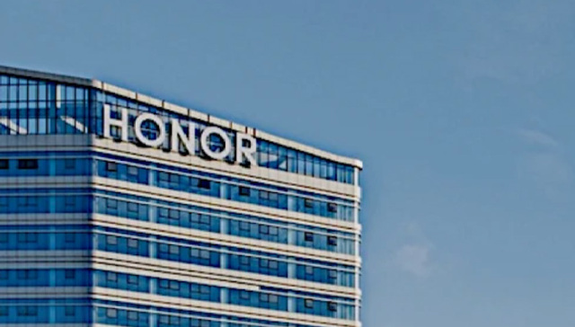 荣耀要上市，还得把“硬骨头”啃下来