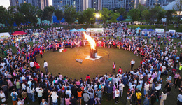 當(dāng)公園遇見(jiàn)火把節(jié)，這個(gè)項(xiàng)目再次點(diǎn)燃100℃的人間煙火氣