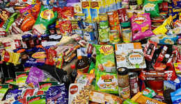 零食連鎖被困愁城