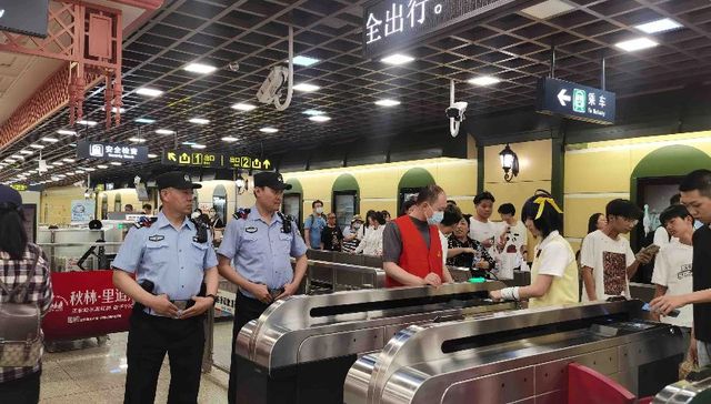 哈尔滨地铁线网连续四天列全国客流强度第二