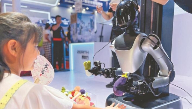 2025世界机器人大会开幕 多款“合肥籍”机器人亮相