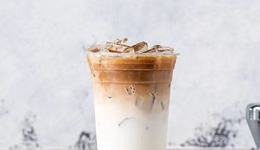 不卷低价了，4500家门店的喜茶要玩“高端局”，10年老将被传离职