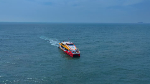 “灵山岛一日游”首发爆满
创新模式开创海岛旅游新路径