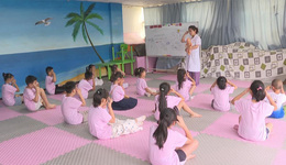 石家庄市鹿泉区：“小小中医师夏令营”开启健康