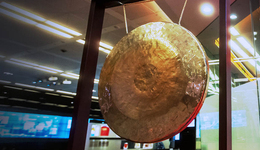 物流装备企业，正在排队冲向香港上市