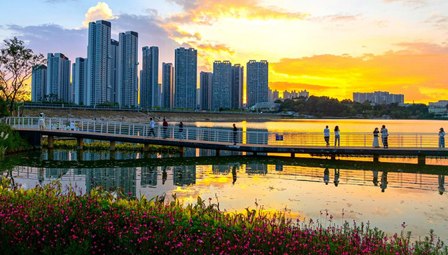 大华公园天下·湖ONE热势首开，重构城市湖居理想生活