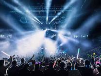 周杰倫入抖3個(gè)月粉絲超2300萬，巨星傳奇又盯上卡牌生意，有粉絲囤10套沖銷量