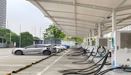 充電樁“三年倍增”，電車不用困在路上了？