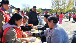 情暖“夕陽(yáng)”！遷安志愿者愛心團(tuán)隊(duì)走進(jìn)楊家坡民俗文化園！
