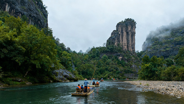 张艺谋的一部演出，要去IPO了