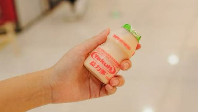 00后不爱喝了？日本乳酸菌饮料一哥“乐”不起来，一年内连关上海、广州两家工厂
