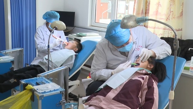 鹿泉区2025年儿童窝沟封闭项目有序开展