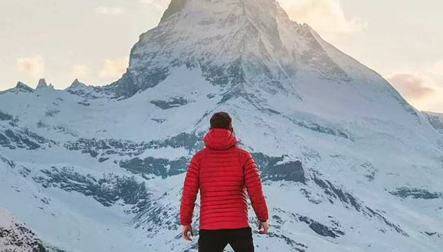 去年始祖鸟，今年凯乐石，谁在捧红4000元的户外羽绒服？