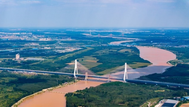 泉眼·视界|七百年古画照进现实，鹊华IP如何重塑济南“黄河时代”的城市格局？