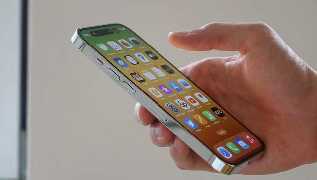 全面进入存量市场，这个双十一，手机却“卖爆了”？