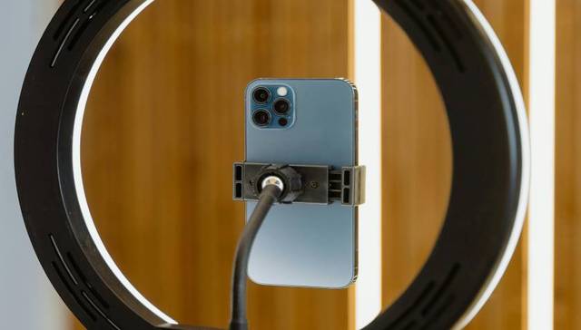 特别策划 | Self-Portrait直播事故拷问：别让“流量泡沫”毁了品牌的“专业口碑”