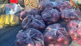 这届年轻人，背着山姆购物袋重返大集