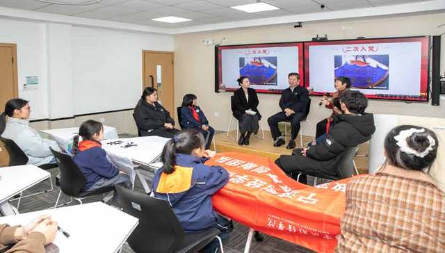 三代对话传承红色基因 这堂思政课让抗战精神活起来