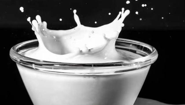 旺旺杀入AD钙奶赛道，要和娃哈哈抢生意