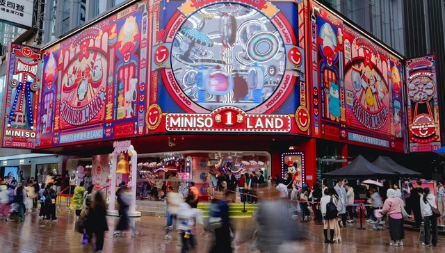 这届年轻人，需要一家有“内容”的名创优品吗？