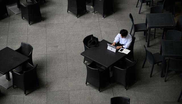 在大厂，人人都想成为老白兔