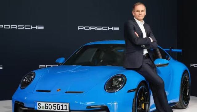 718现车猛降近20万元，保时捷利润下跌近99%后：纯电放缓，努力卖燃油车？