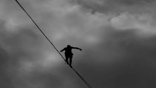 特别策划 | 当光环代代相传，那些平凡的追梦人该如何突围？