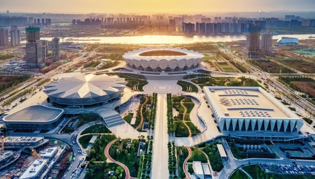 2025，西安高光“十”刻