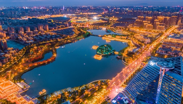 在西安曲江，当唐诗“穿越”千年……