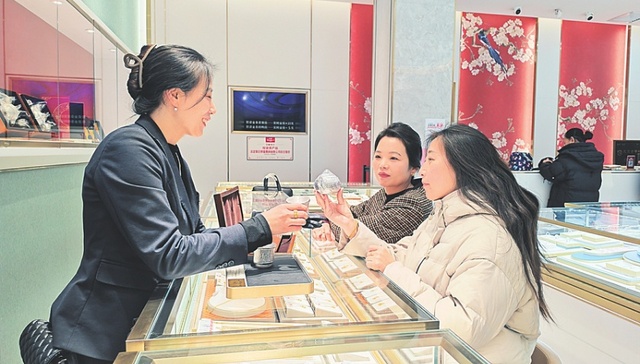 银价涨势如虹，太原白银市场各方如何应对？