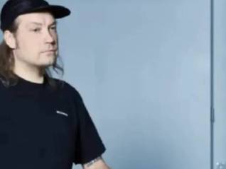 TOPBRAND | 方源收购吉香居92%股权；沃尔玛X小红书联名店开业；呷哺呷哺布局牛排赛道；Moncler任命CEO