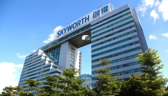 黄宏生“折腾”，创维“换挡”