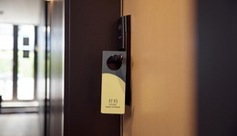 石基Daylight PMS“宕机”4小时，谁来买单？